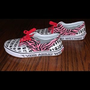 ashley williams old skool low top zebra vans